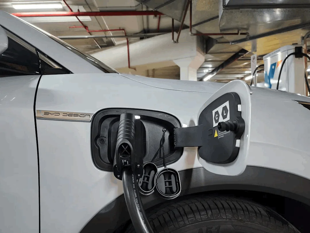 دليل شحن BYD Atto 3 في الإمارات