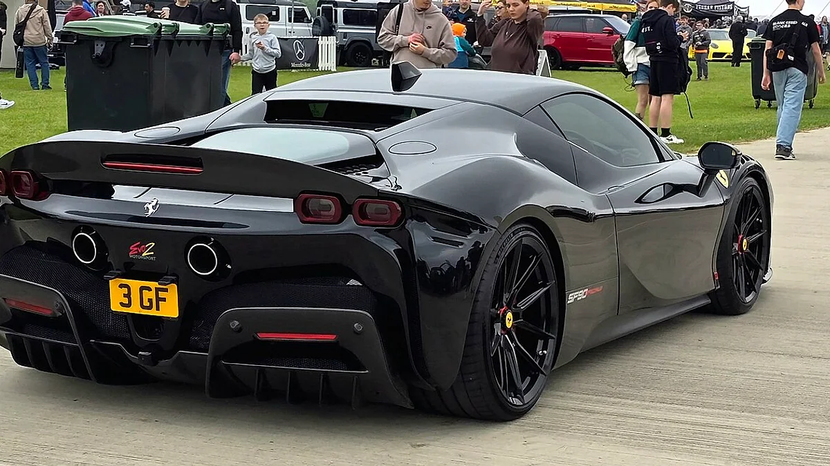 Ferrari SF90 Stradale